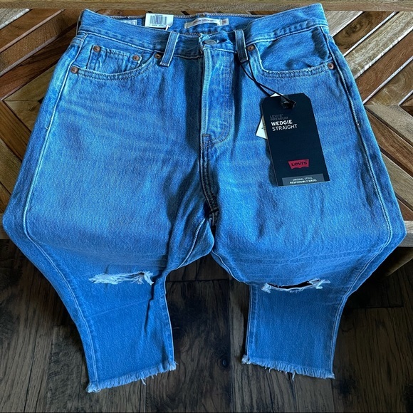 Levi’s Premium Wedgie Straight X Aritzia - Picture 6 of 12